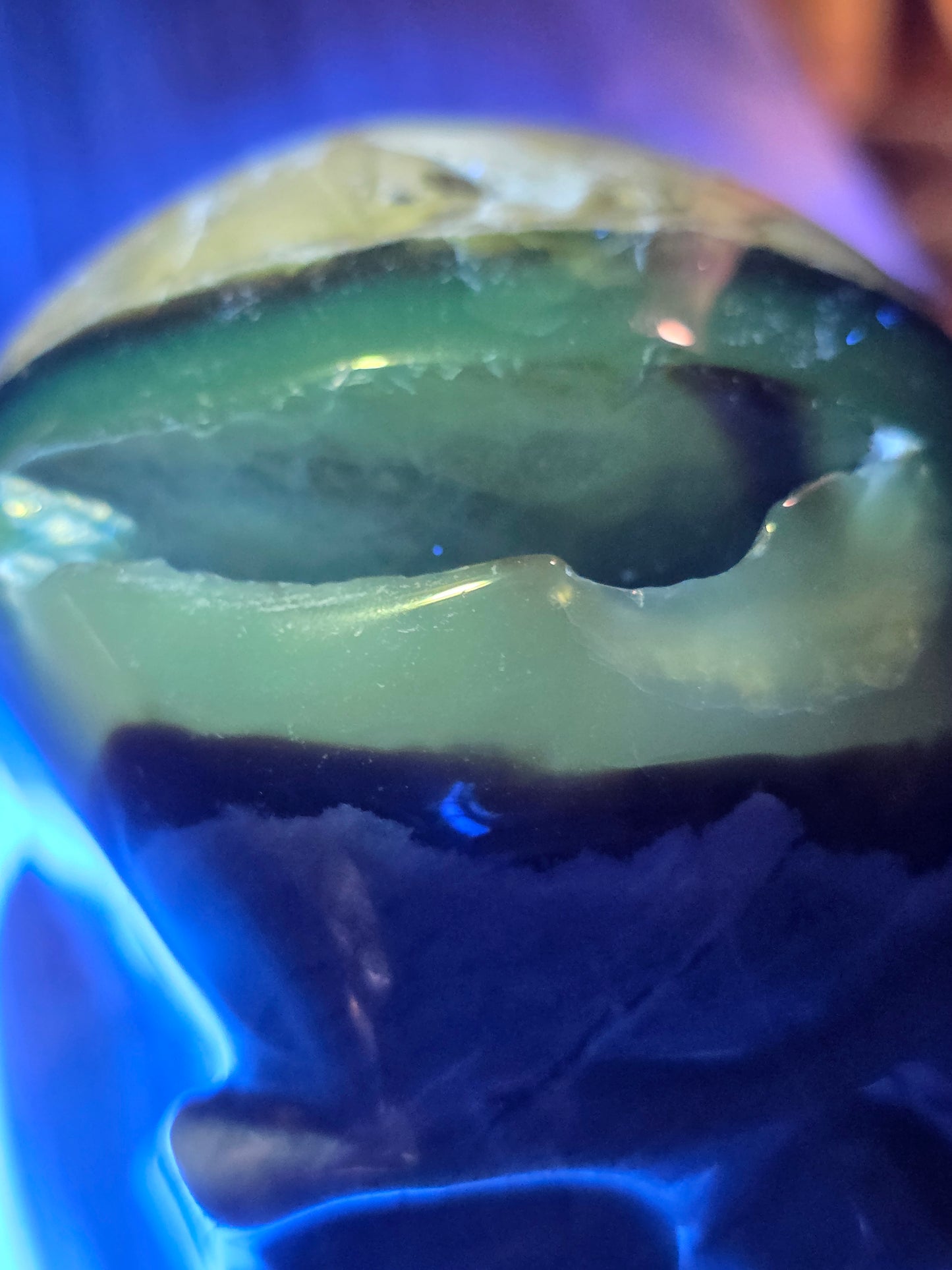 ๐ Volcano Agate Skull โ Fire Within (approx. 4 in, UV Reactive)