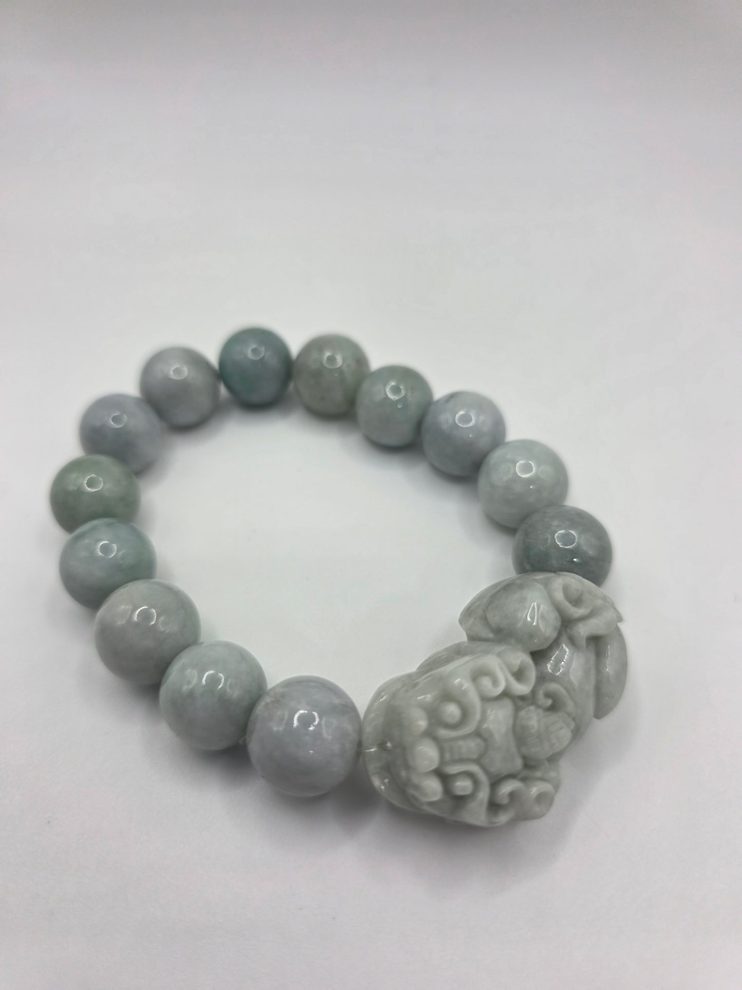 ๐ Jadeite Pixiu Bracelet โ Guardian of Fortune (13mm Beads, Feng Shui Talisman)