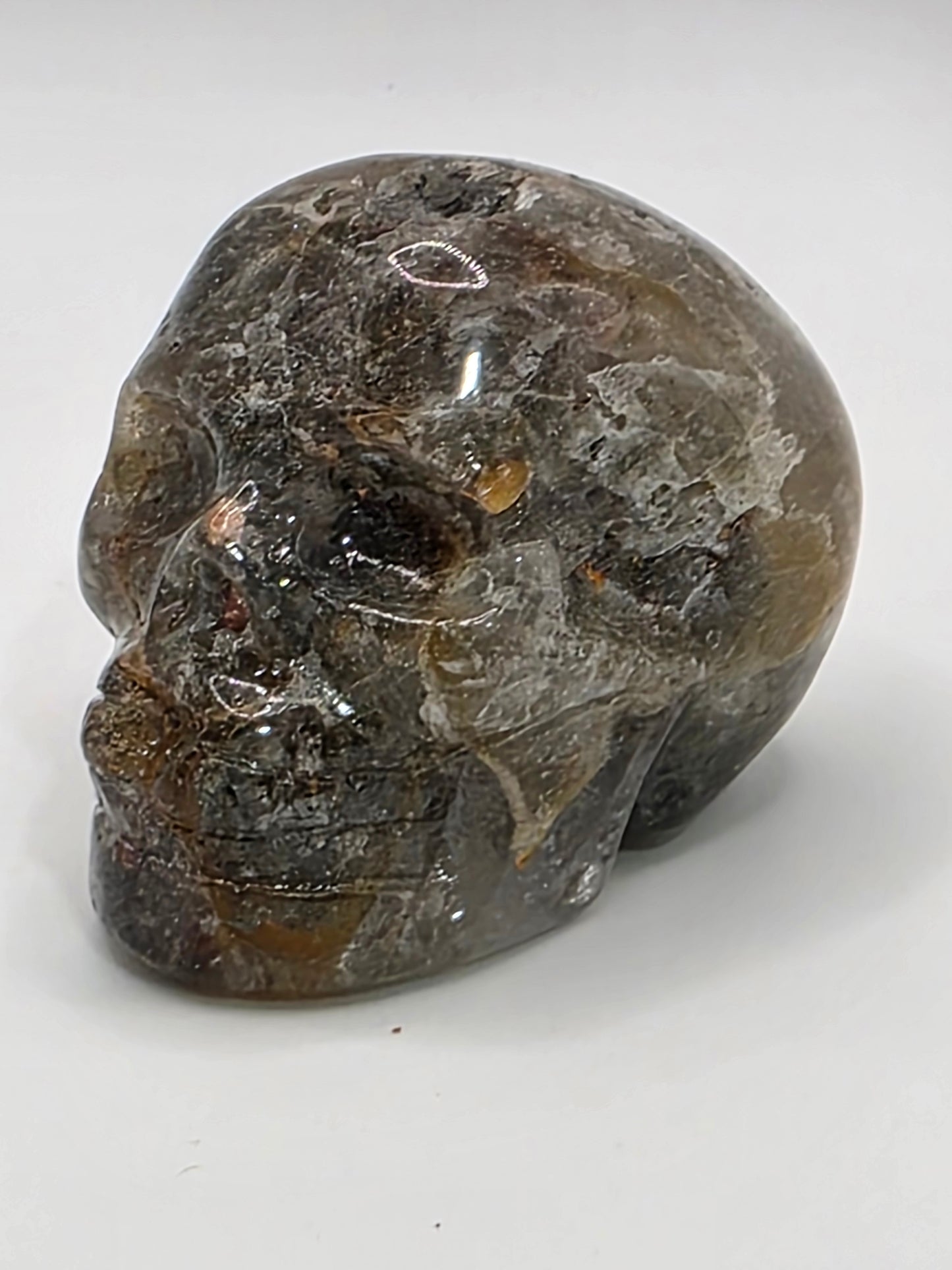 🌿 Garden Quartz Skull – Earth’s Timekeeper (approx. 2 in)