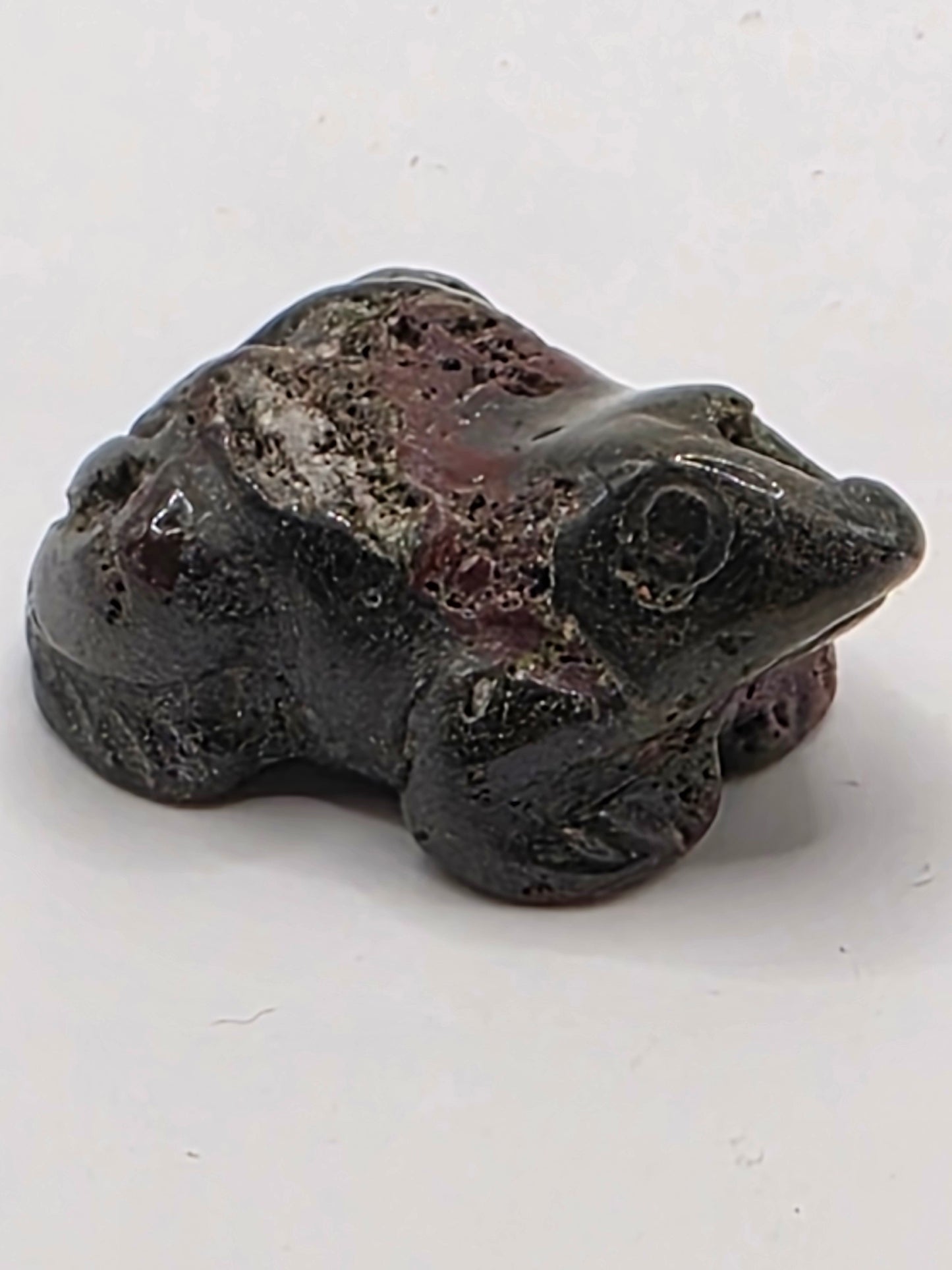 ๐ฉธ Dragon Blood Frog Mini Carving โ Vitality & Courage (1.5")