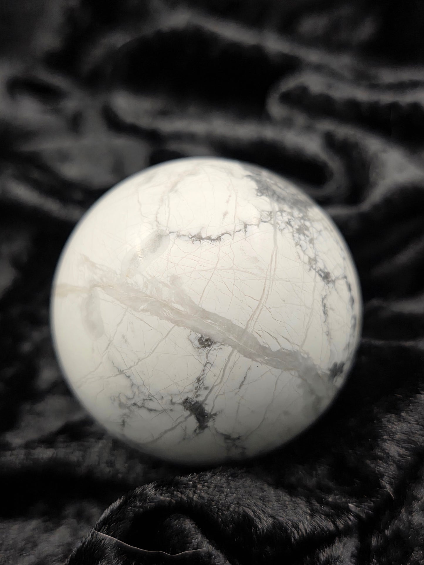 ๐ค Howlite Sphere โ Zen AF (2.27 in)