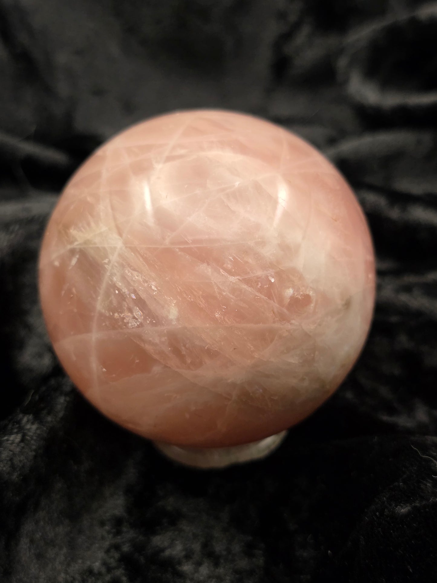๐น Lavender Rose Quartz Sphere โ Love & Light (2.45 in, 340 g)