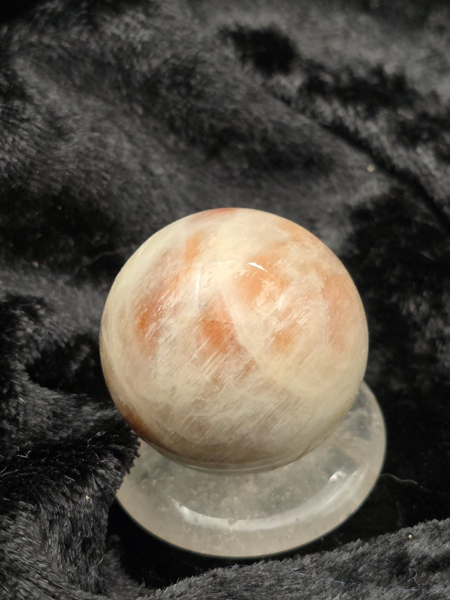 ๐ Moonstone Sphere โ Tiny Lunar Glow (1.05 in, 27 g)
