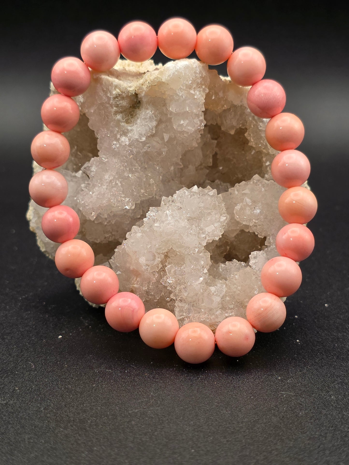 ๐ฉท Queen Conch Bracelet โ Grace & Renewal (8mm)