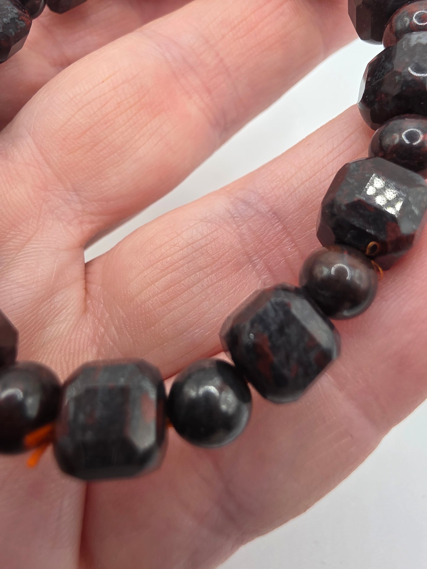 ๐ฉธ Chicken Blood Jasper Bracelet โ Bold Heart (Cube Cut)