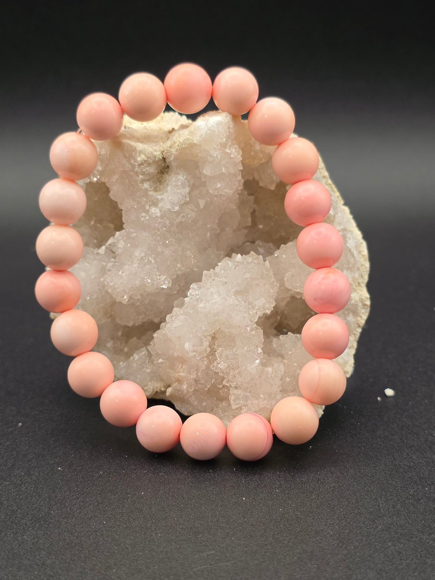 ๐ฉท Queen Conch Bracelet โ Grace & Renewal (8mm)