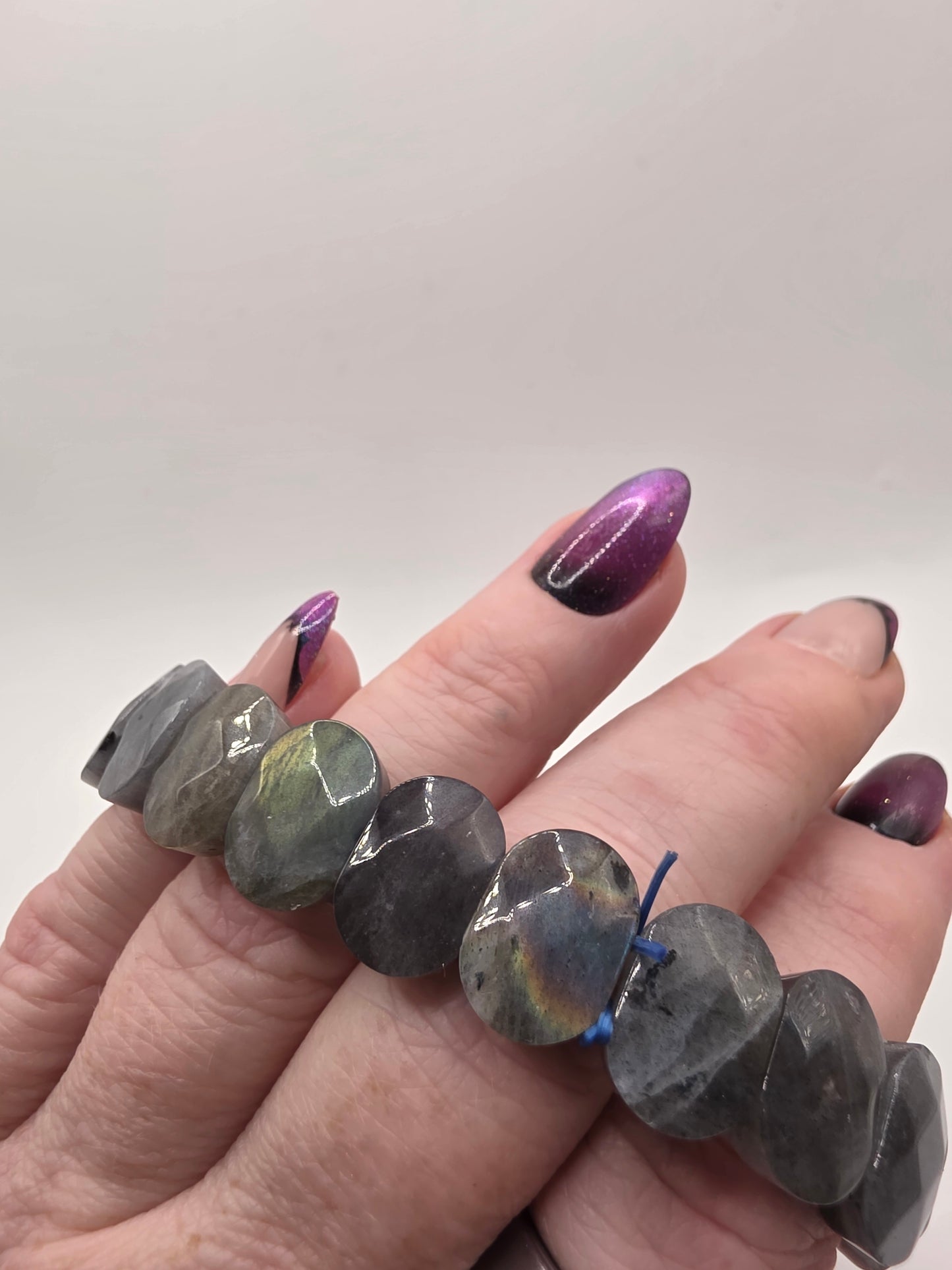 ๐ Labradorite Faceted Oval Soft Bangle โ Starfire Flow (8mm)