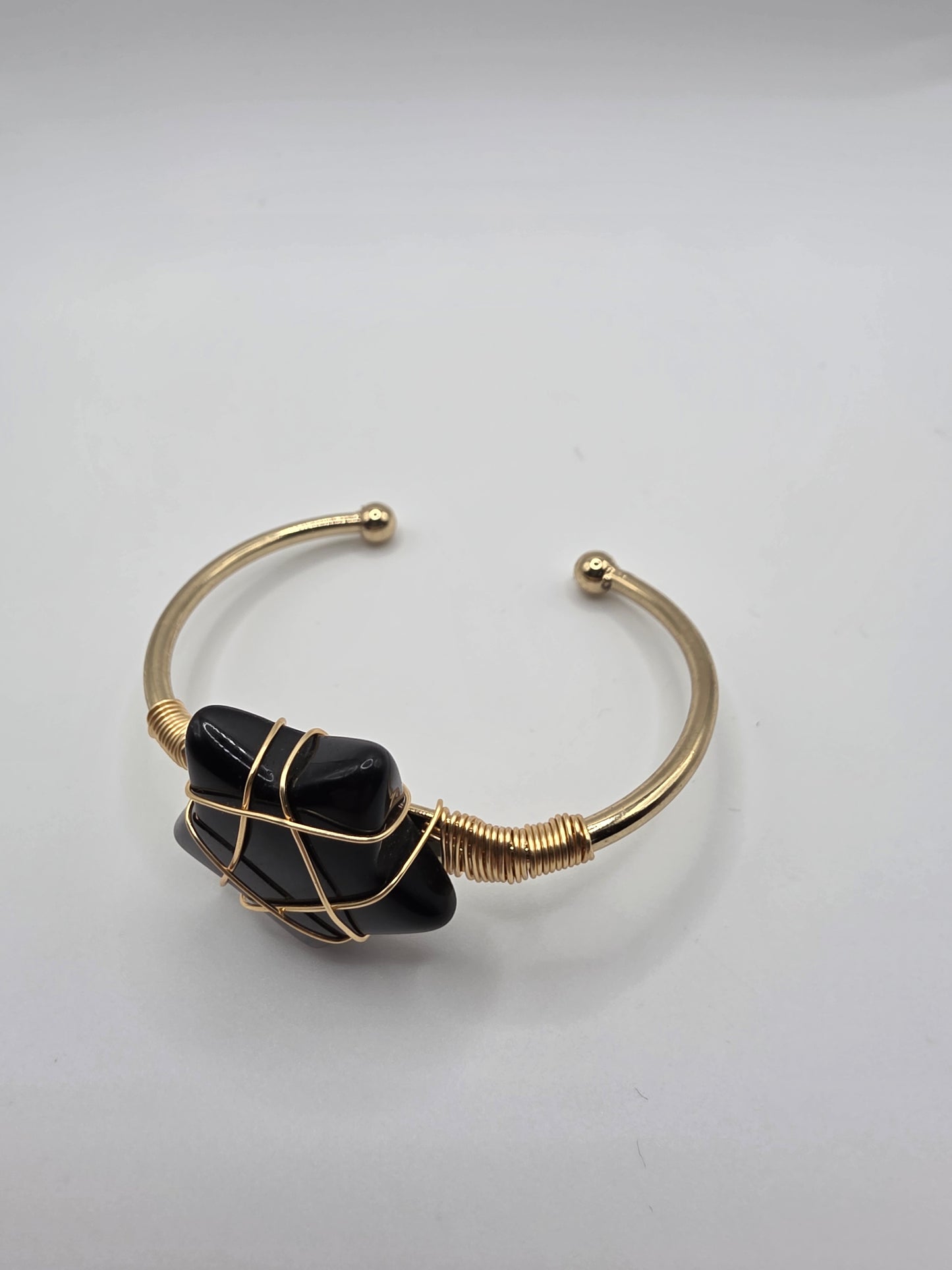 🌟Obsidian Star Gold Cuff – Celestial Protection