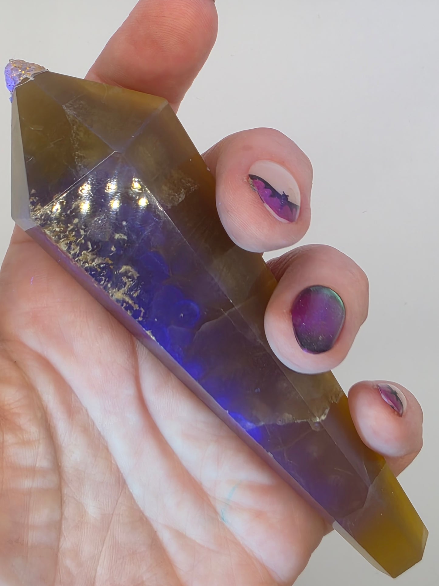 🔮 Yellow Fluorite Wand With Stand — Intuitive Focus (4.9")