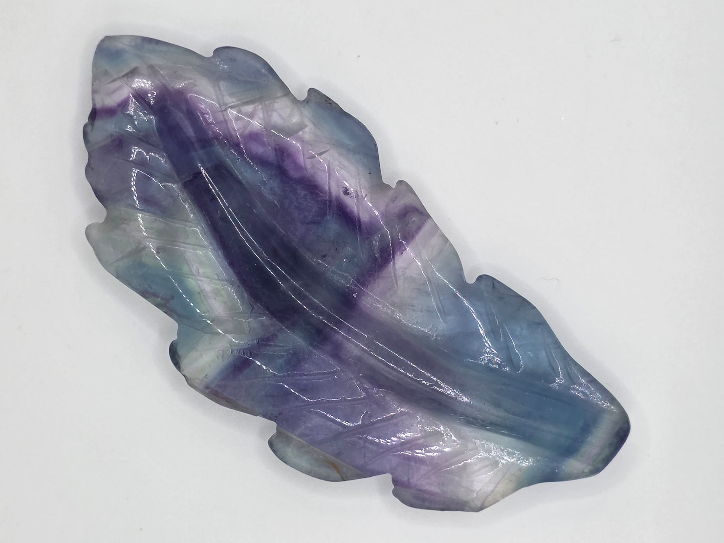 🔮 Rainbow Fluorite Feather Carving — Intuitive Focus (4.3" x 2")
