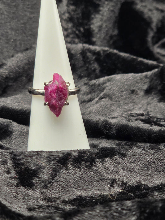 ❤️ Raw Ruby Ring – Fierce Heart (Adjustable, Copper)