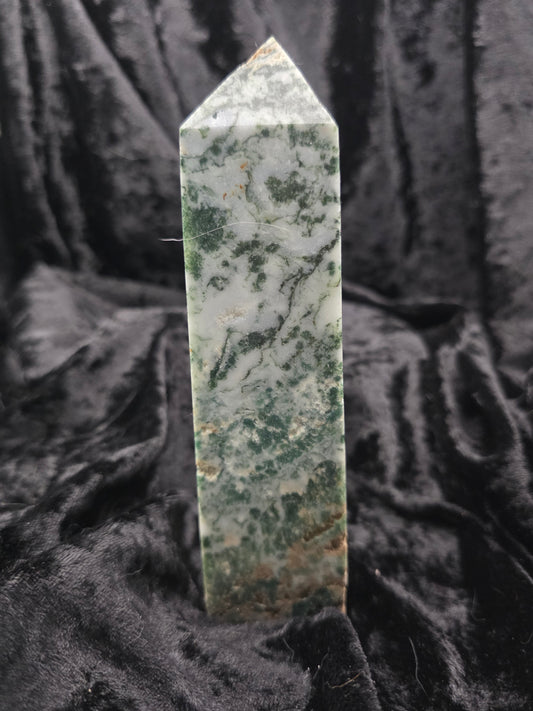 🌿 Moss Agate Tower – Rooted Growth (6.5 in)