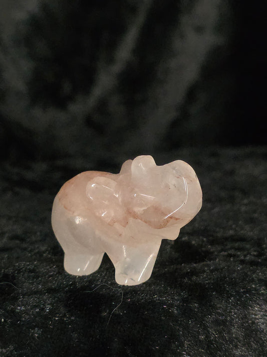 🔥 Fire Quartz Mini Elephant – Trunk Up for Luck