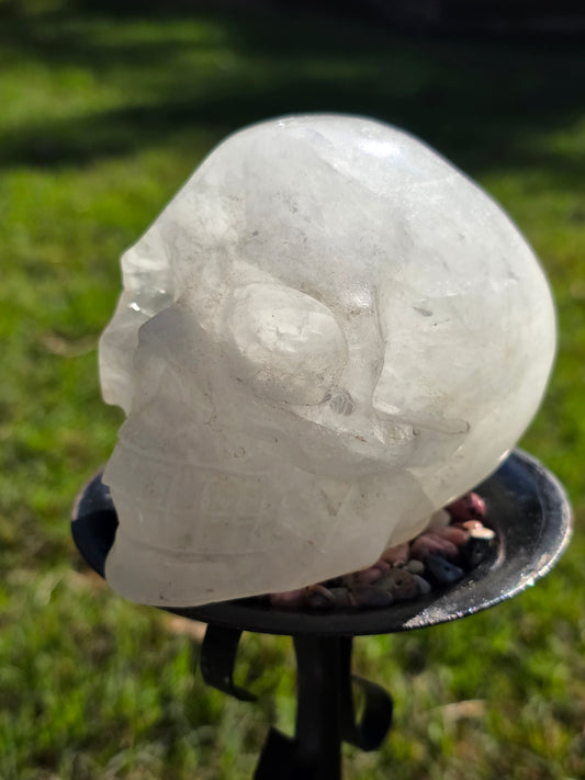 🤍 Quartz Skull – Eternal Clarity (Milky / Clear, approx. 4 in)