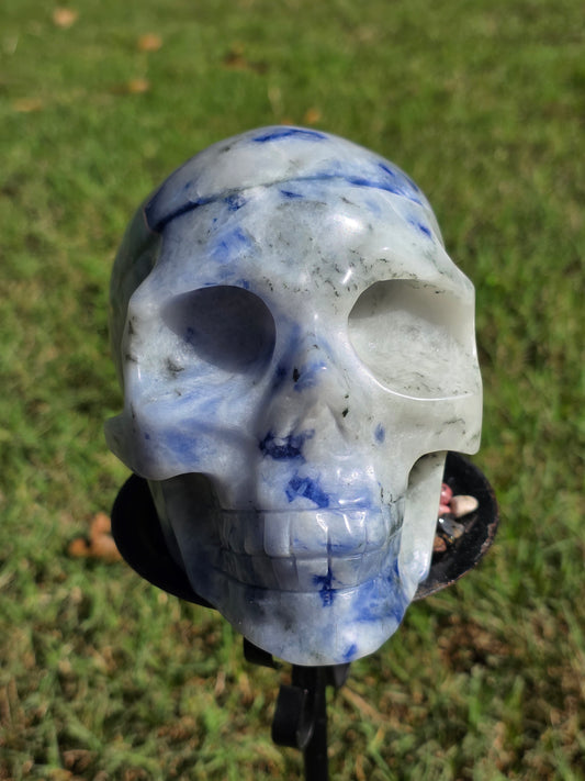 🔵 Afghanite Skull – Lapis of the Stars (approx. 5 in, UV Reactive)