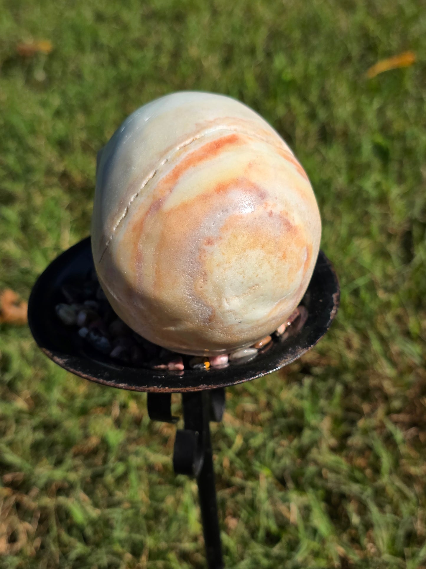🌴 Caribbean Calcite Skull – Ocean Dreamer (approx. 3.5 in, UV Reactive)