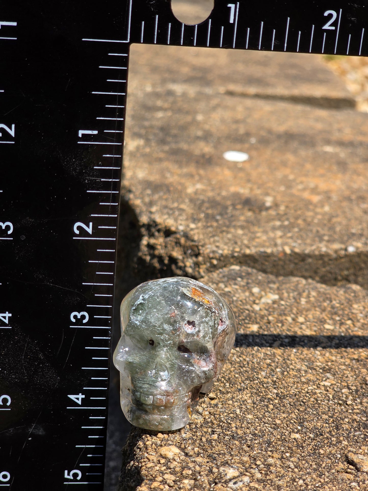 🌿 Garden Quartz Skull – Ancestor’s Mirror (approx. 1.5 in)