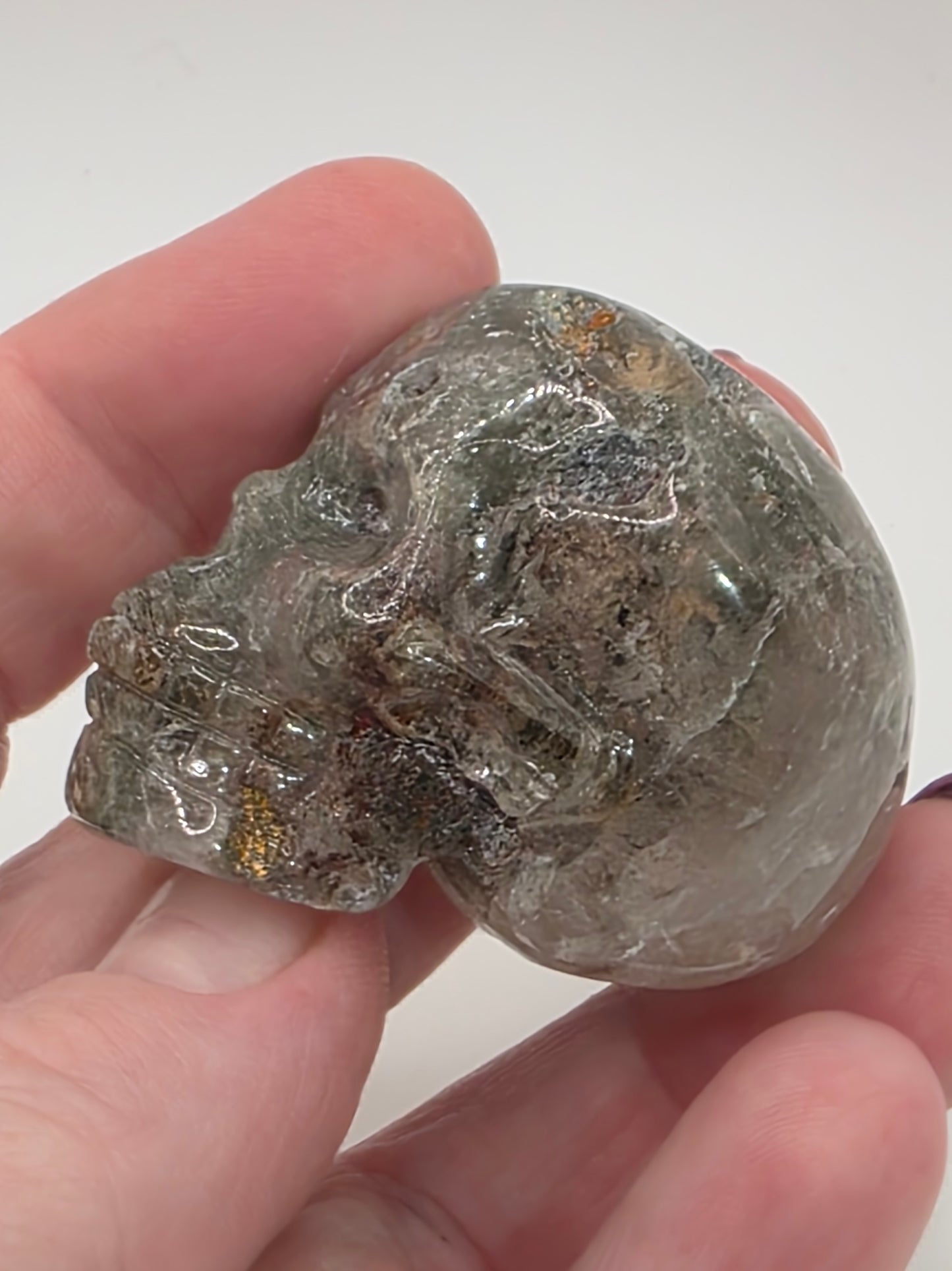 🌿 Garden Quartz Skull – Ancestor’s Mirror (approx. 1.5 in)