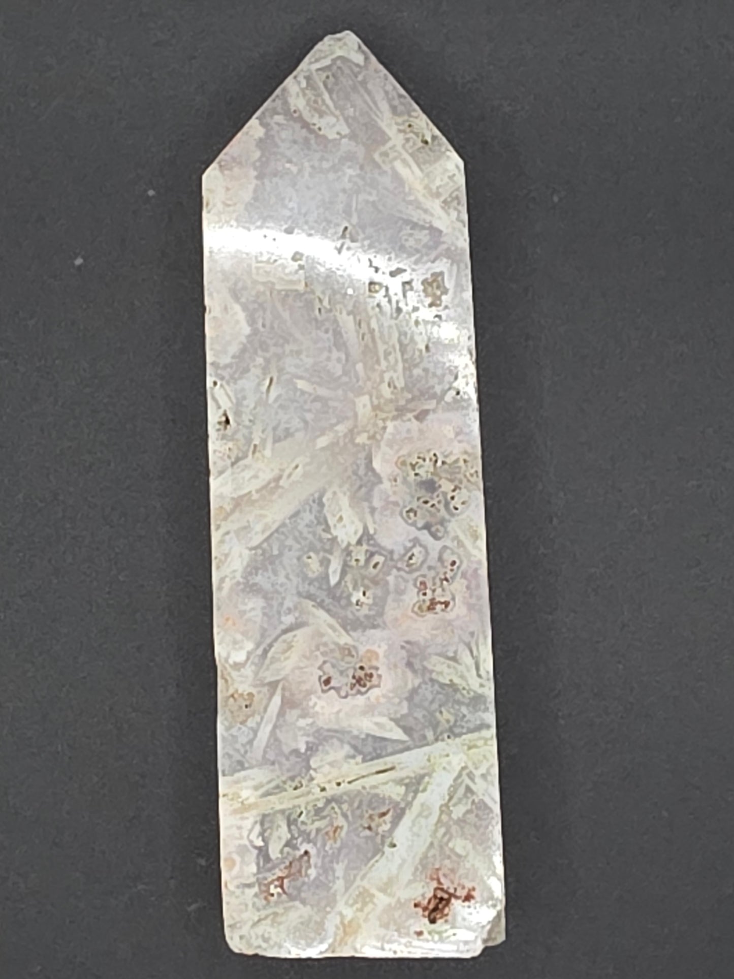 🌸 White Flower Agate Tower – Petal Serenity (4.5") (Flawed Beauty)