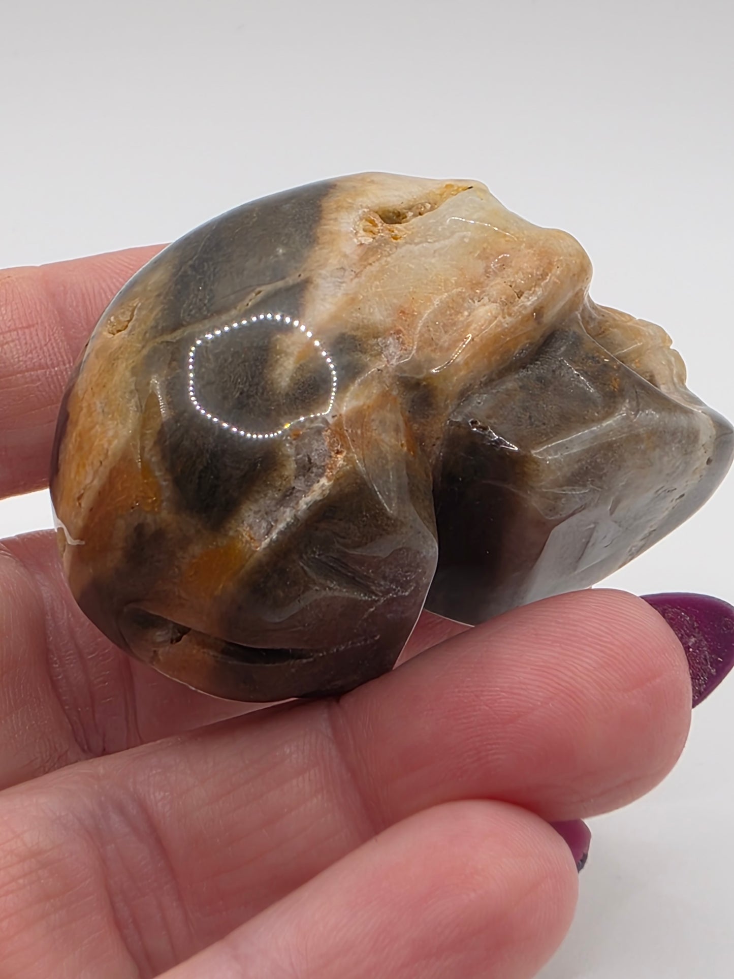 💀 Caribbean Calcite Skull Carving – Storm & Stillness (2" x 1.5" x 1.25")