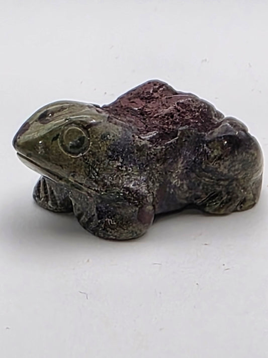 🐉 Dragon Blood Frog Mini Carving — Renewal & Strength (1.5")