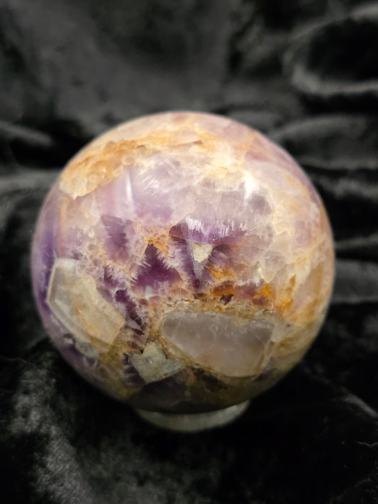 💜 Amethyst Sphere – Classic Calm (2.46 in)