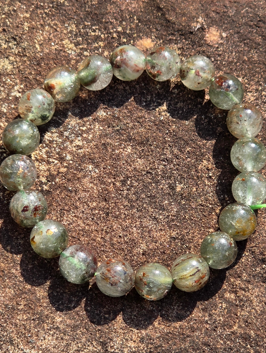 🌿 Garden Quartz Bracelet – Earth’s Memory (10mm)