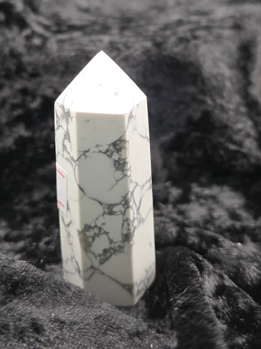 🤍 Howlite Tower – Calm & Collected (2.51 in.)