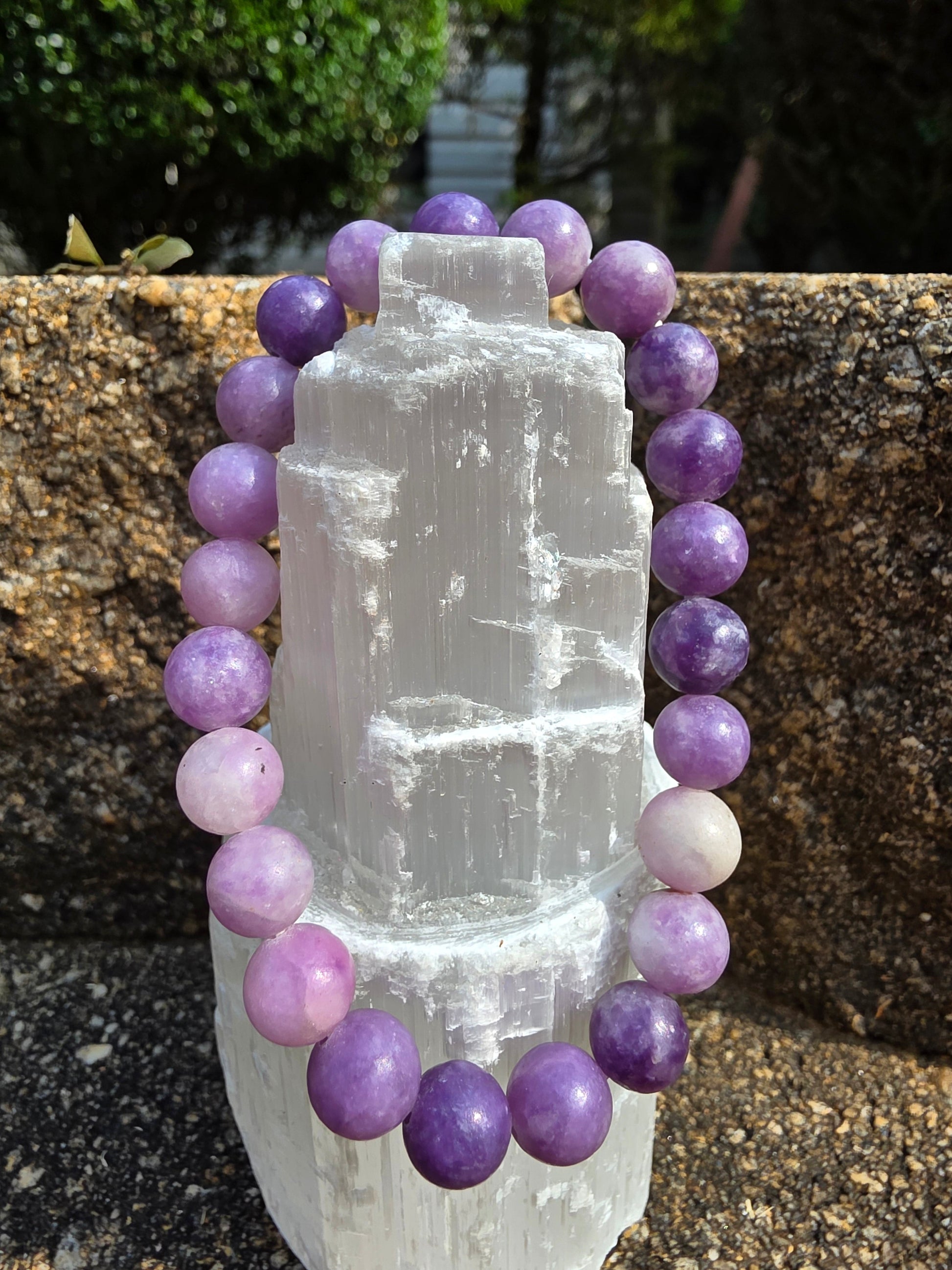 💜 Lepidolite Bracelet – Chill Pill in 8mm
