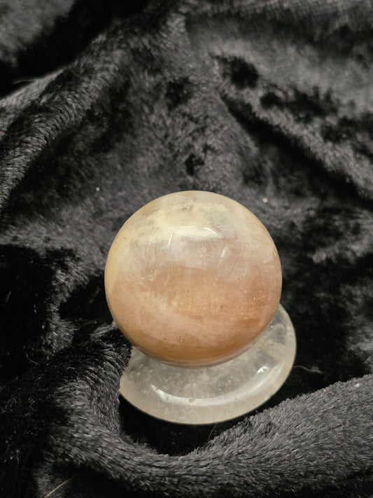 🌙 Moonstone Sphere – Pocket Moonlight (1.03 in, 24 g)