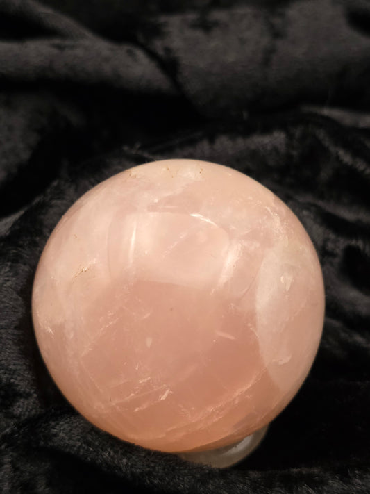 🌹 Rose Quartz Sphere – Tender Glow (1.99 in, 183 g)