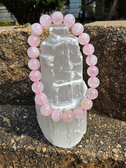 🌸 Rose Quartz Bracelet – Classic Love Glow