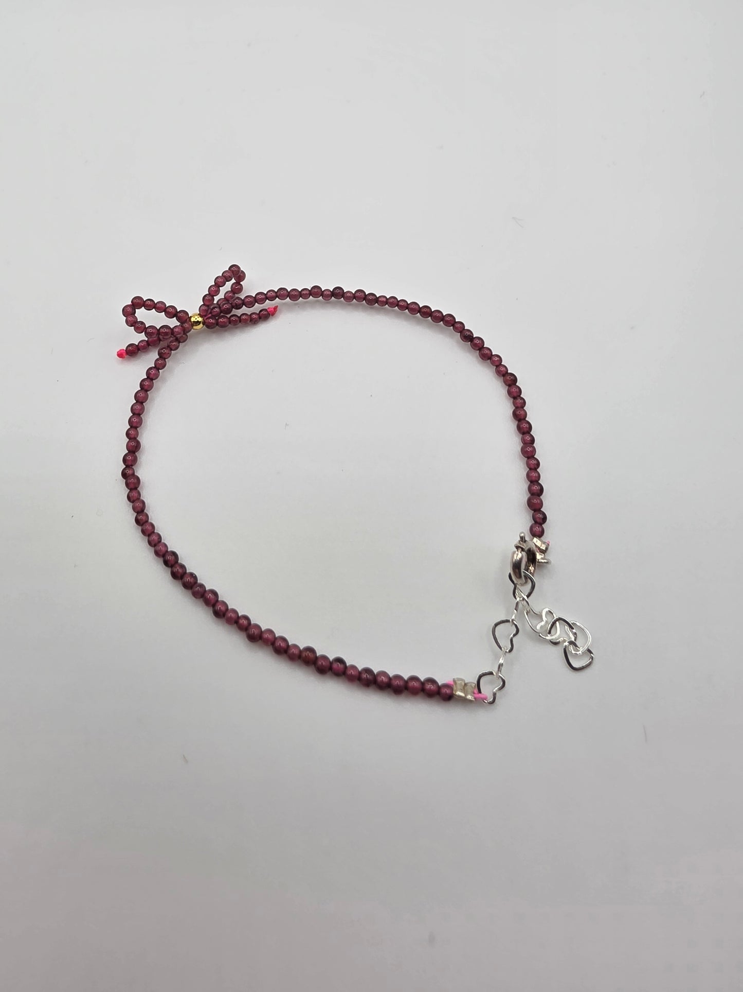 ❤️ Garnet Bow Bracelet – Passion Knot (2mm)