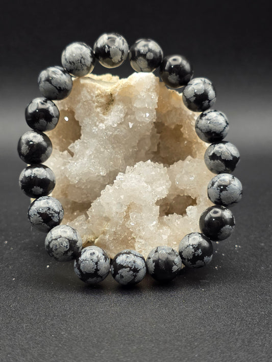 ❄️ Snowflake Obsidian Bracelet – Winter Calm (10mm)