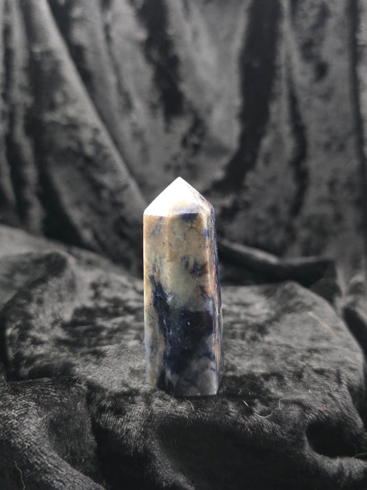 💙 Sodalite Tower – Truth & Calm (2 in)