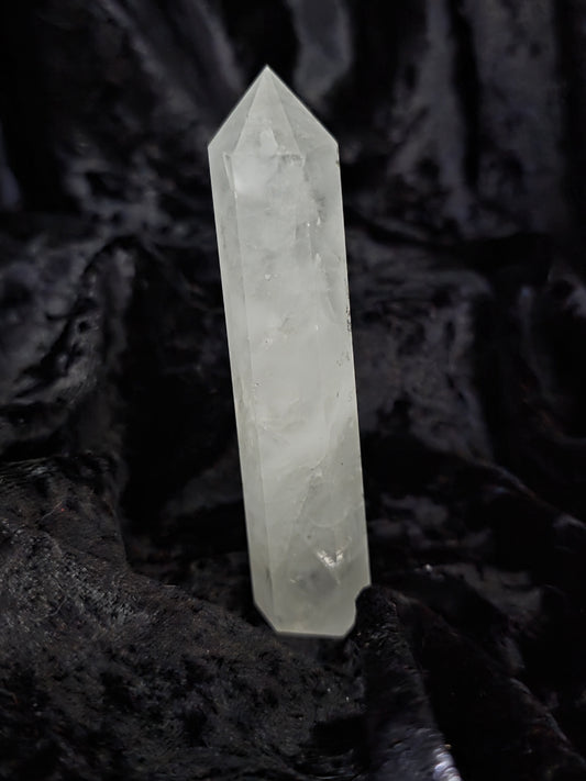 🤍 Clear Quartz Tower – Radiant Amplifier (4.25 in)
