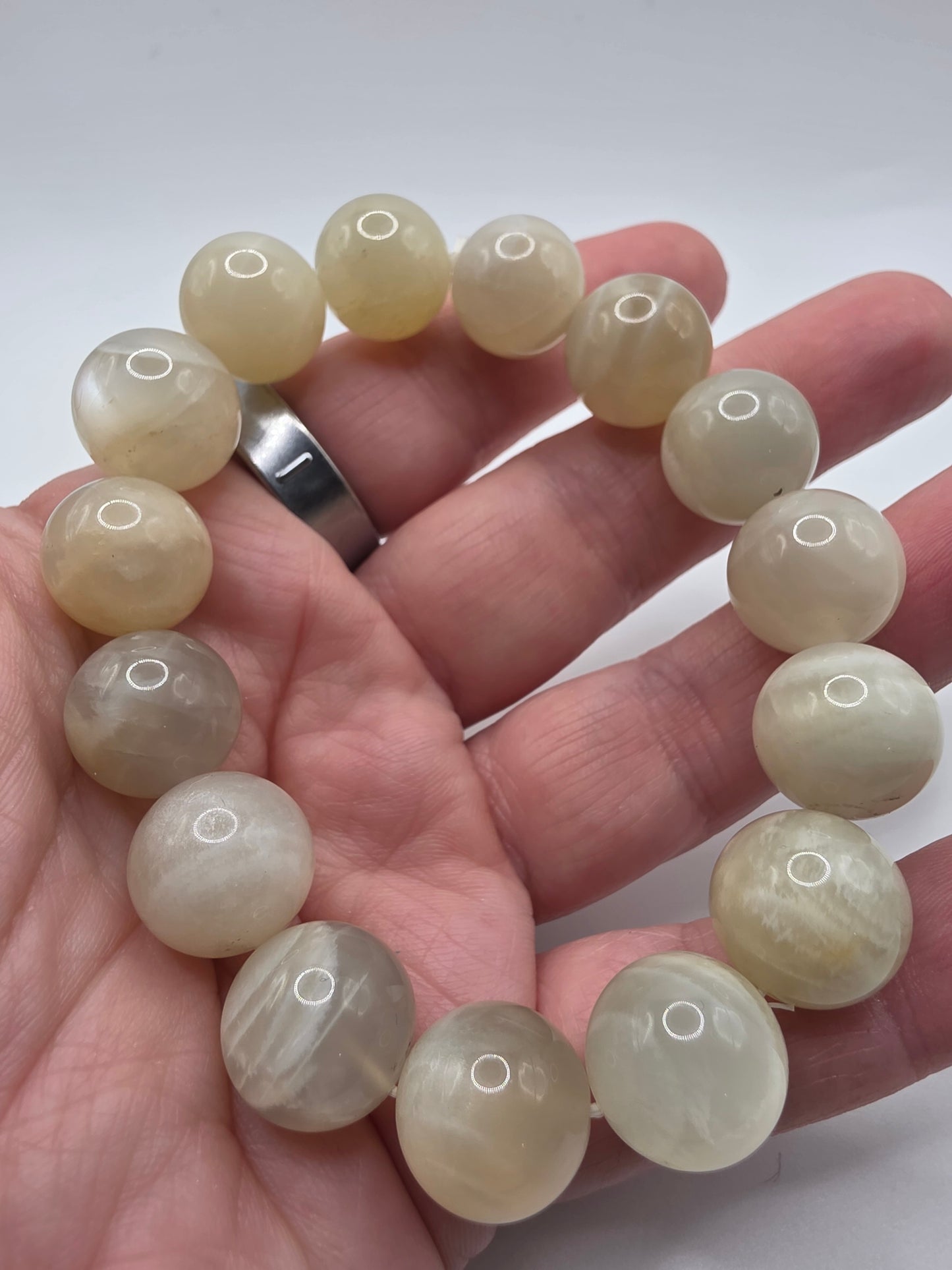 🌕 Moonstone Bracelet – Shadow & Light (14mm)