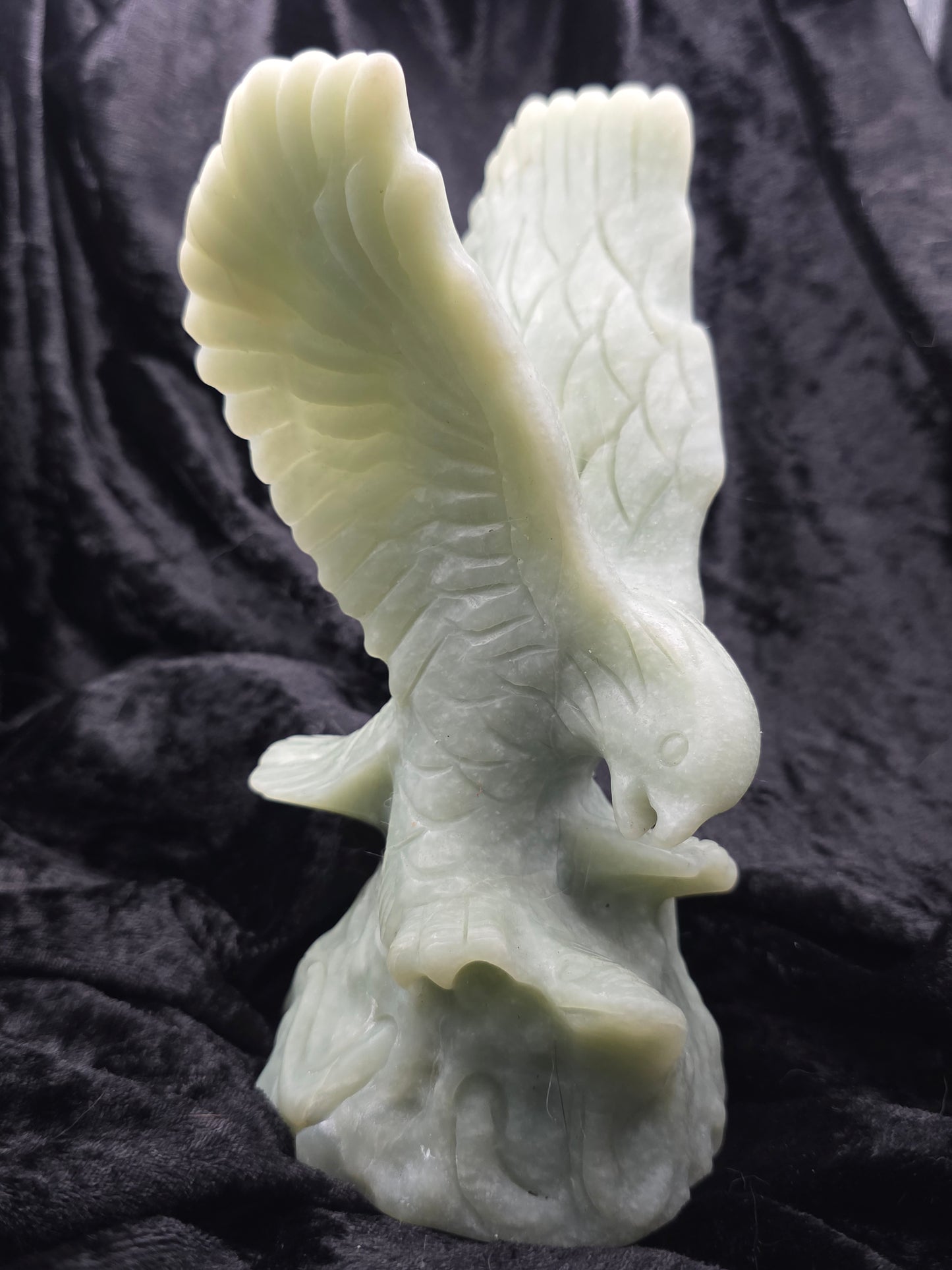 🍀 Nephrite Jade Eagle Hand Carved — Prosperous Peace (7.5" tall)