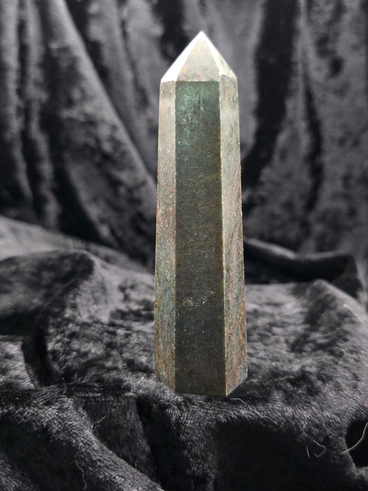❤️💙 Ruby in Kyanite Tower – Warrior’s Calm (4.25 in)