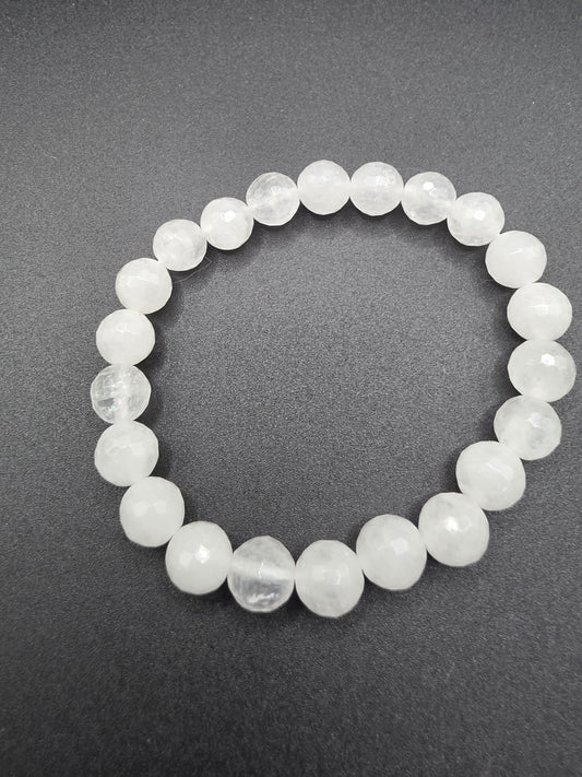 💎 Faceted Clear Quartz Bracelet – Crystal Clarity (8mm)