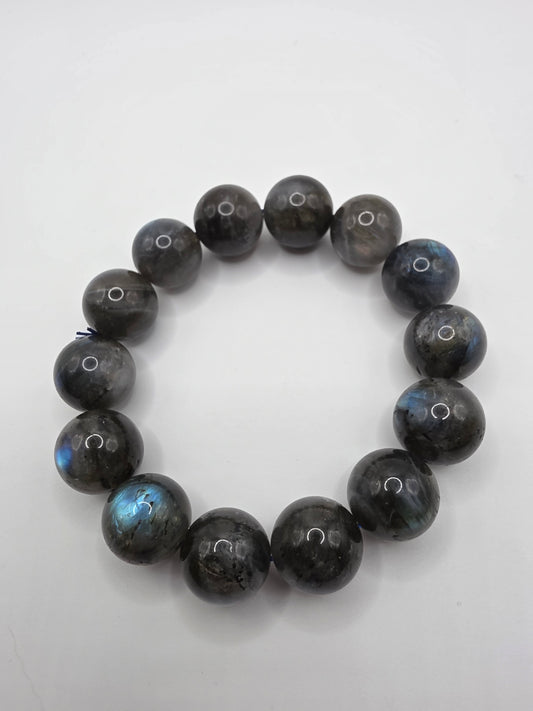 🌌 Labradorite Bracelet – Aurora Glow (16mm)
